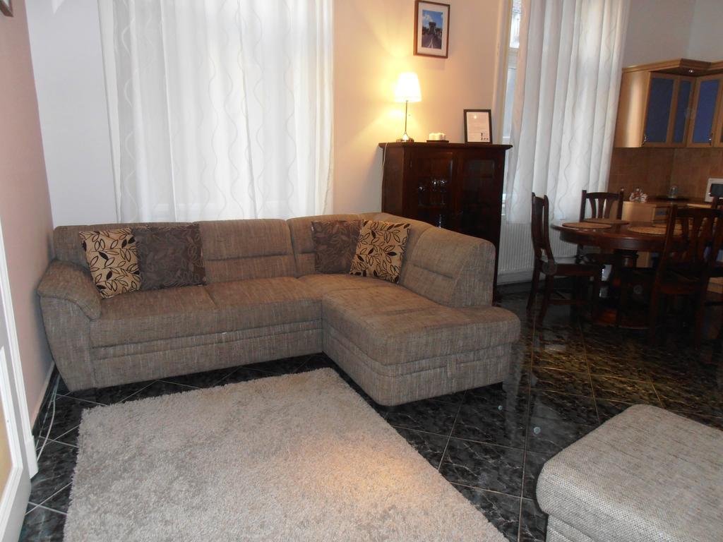Liana-Luxury And Central Flat Boedapest Kamer foto