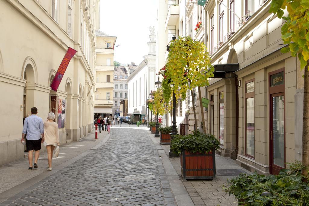 Liana-Luxury And Central Flat Boedapest Buitenkant foto